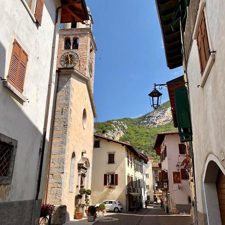 Appartamenti Le Tre Rose Torbole Sul Garda ภายนอก รูปภาพ